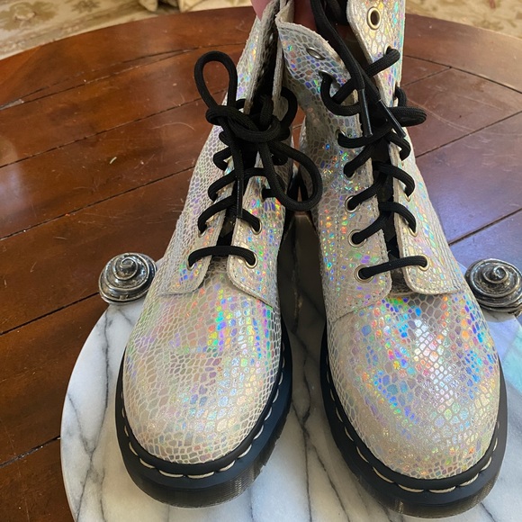 Doc Dr Martens 1460 Pascal Boots METALLIC snake new size 9 - Picture 15 of 16